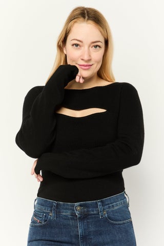 Women Textured Long Sleeve Bodysuit, Black - pzsku/Z93D8826E8A8C592354BBZ/45/1747056807/4c20e58e-4239-48bd-90ab-3acd84f744c8
