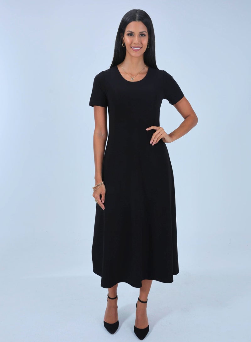 Etta Sofia, Scoop neck Maxi Dress - Image 1