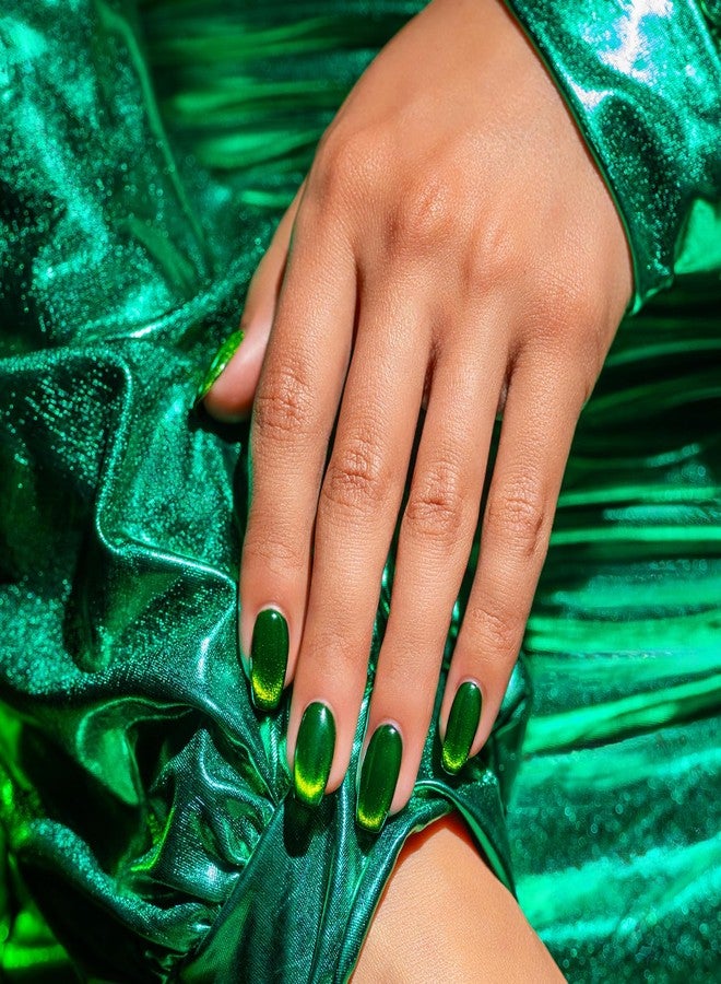 Gelish Cat Eye Magnetic Reflections Magnet Gel - Stunning Cat Eye Nail Art Designs, Easy-to-Use Magnetic Gel Polish, Mesmerizing 3D Effect (Green Lights Only, 15mL) - Image 4