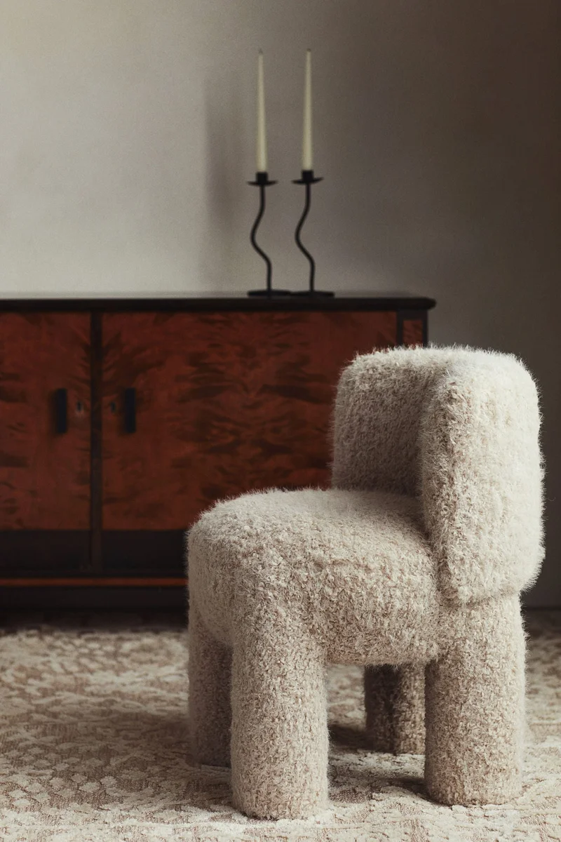 اتش اند ام كرسي استرخاء مكتنز