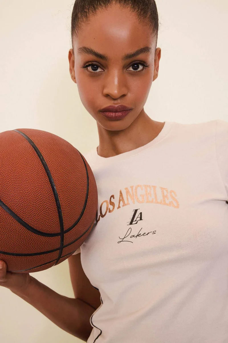 ديفاكتو DeFactoFit NBA Los Angeles Lakers Slim Crop Fit Sports T-Shirt