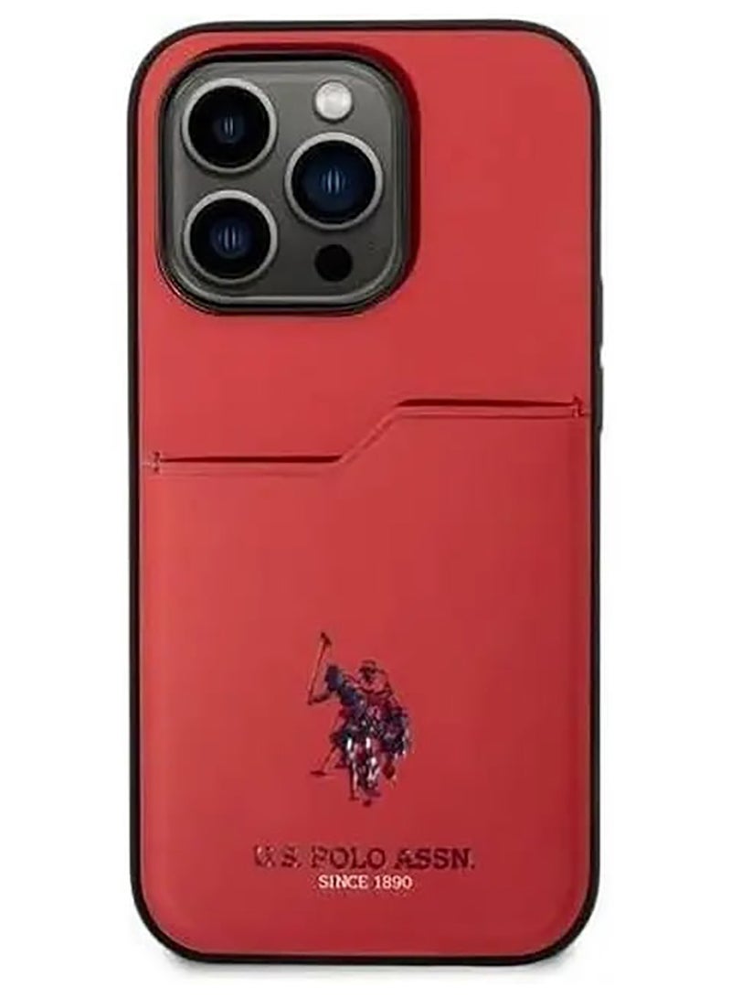 يو اس بولو حافظة صلبة بفتحة بطاقة PU لهاتف آيفون 15 برو ماكس - أحمر - Image 2