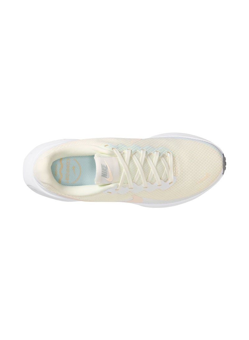 Nike REVOLUTION 8 - Image 2