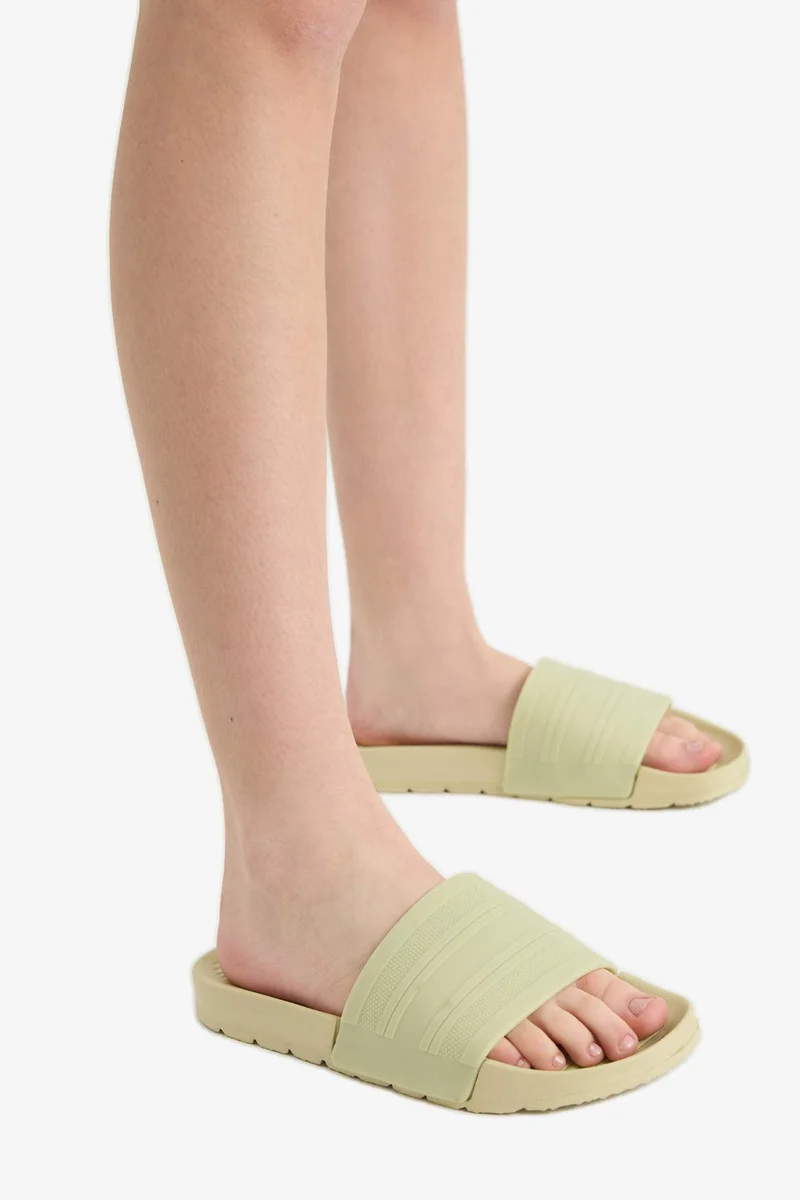 ديفاكتو Woman Flat Sole Eva Slippers