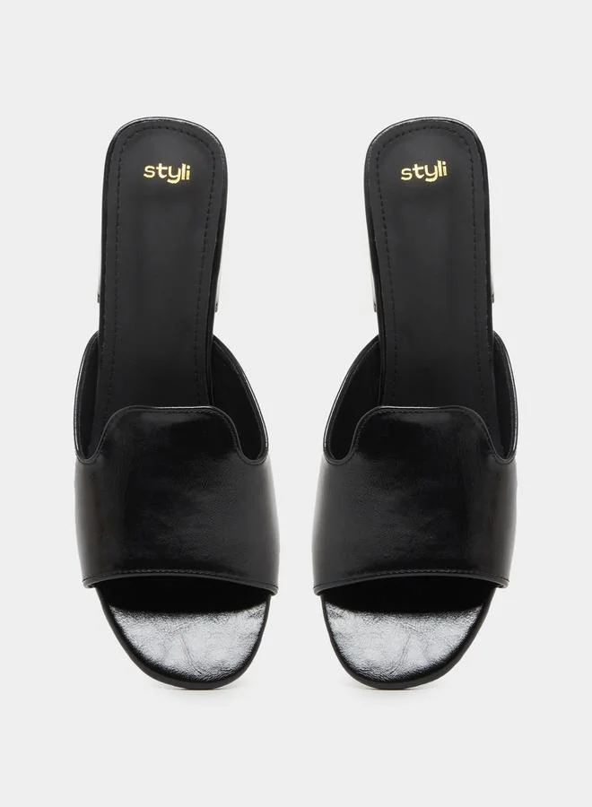 Styli Slip-On Block Heel Sandals