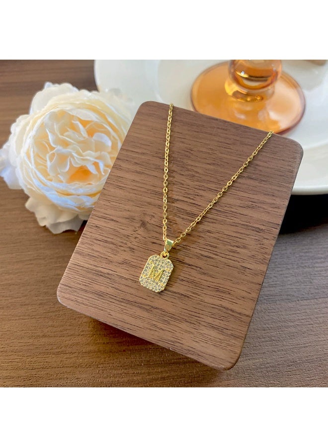 Goolsky قلادة حرف M من الفولاذ التيتانيوم - تصميم مرصع بالزركون الدقيق، مجوهرات حرف م مخصصة، ارتداء يومي/بيان أزياء، غير متلاشي - Image 4