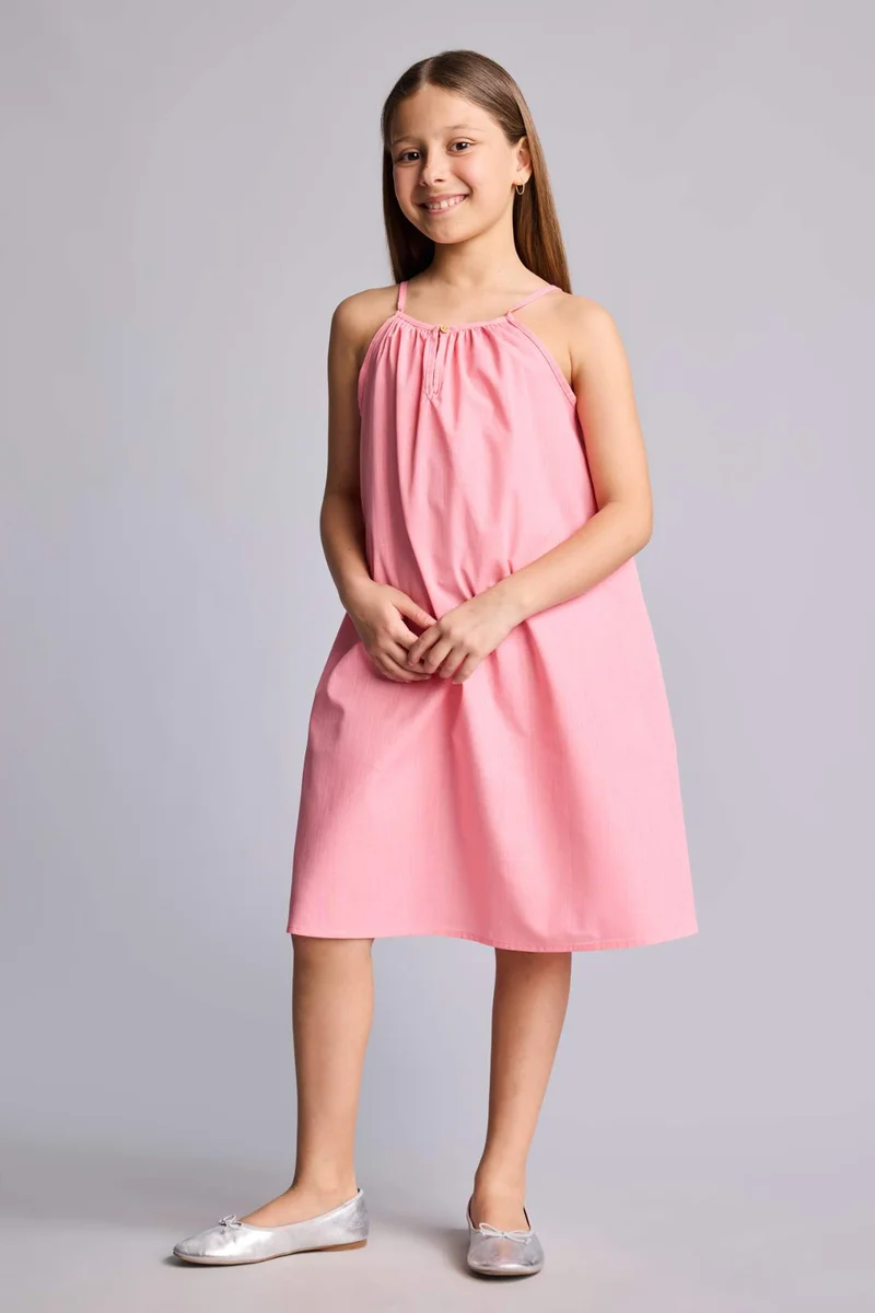 ديفاكتو A Cut Sleeveless Woven Dress