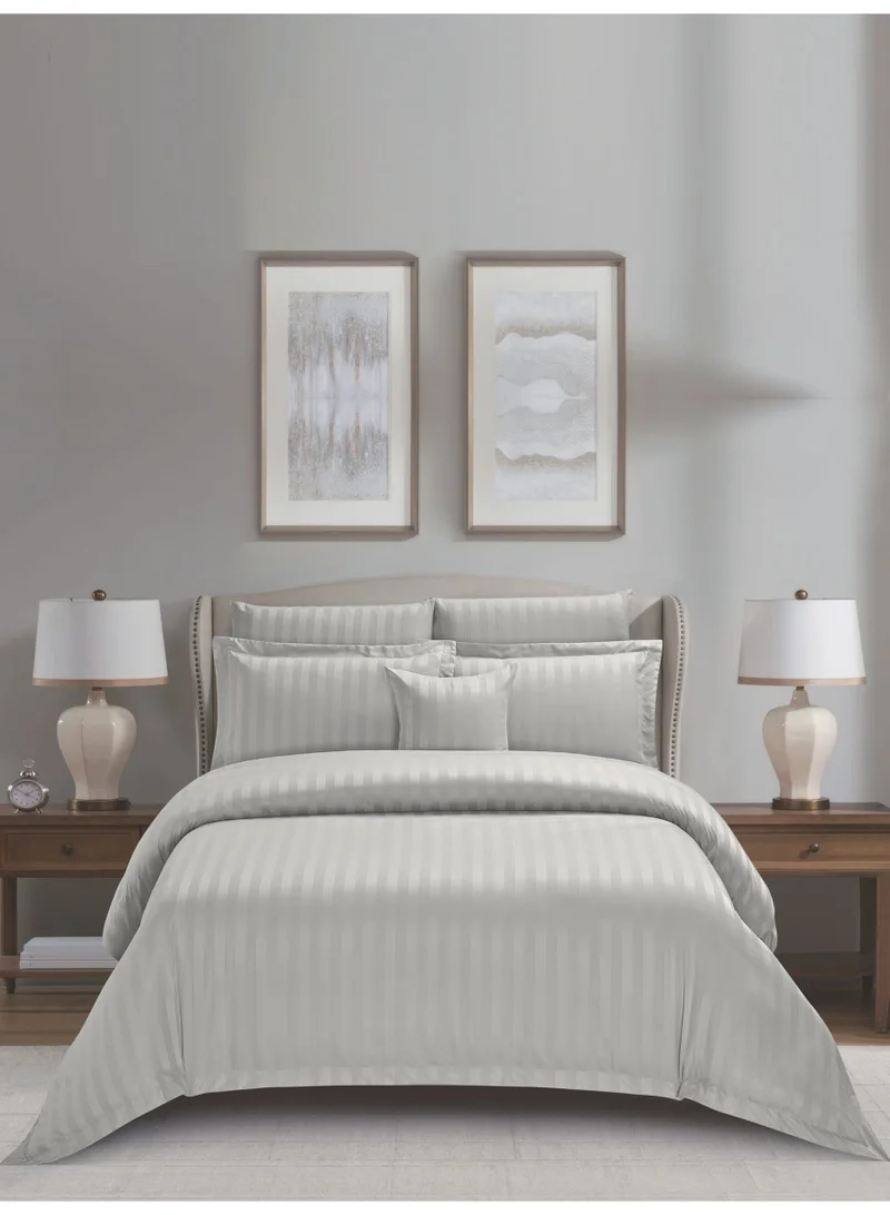 دوناتيلا Striped Comforter Set, King Size (260x240 cm), 8-Piece Hotel Bedding with 350 GSM Filling – Comforter, Comforter Cover, Fitted Sheet, Pillowcases &amp; Cushion Cover