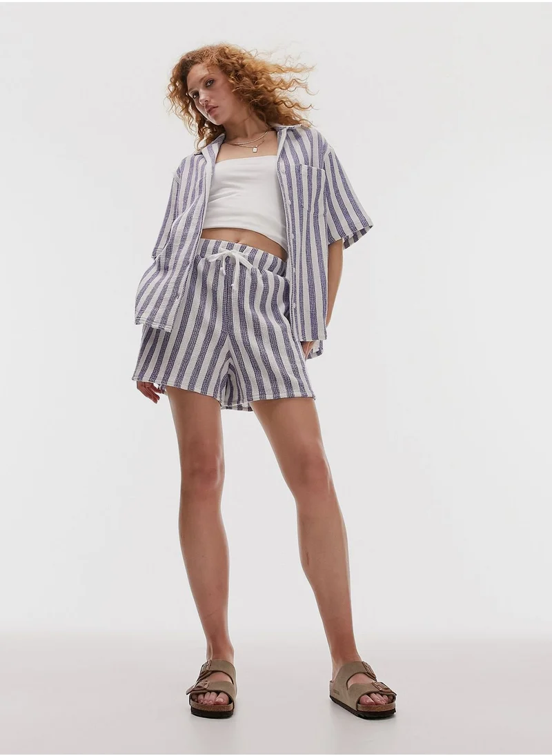 TOPSHOP Striped Button Down Shirt