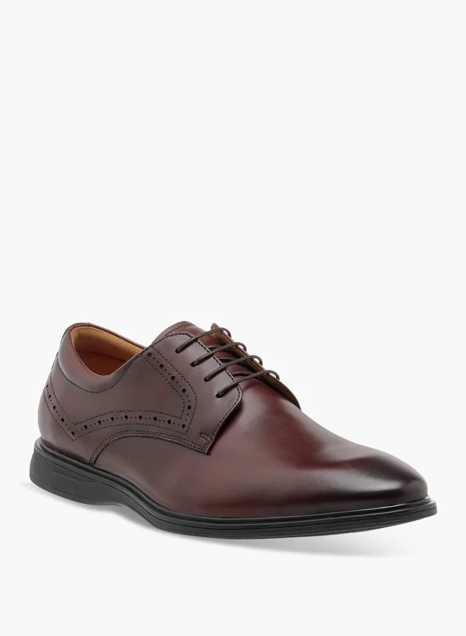 Le Confort Men Solid Derby Shoes with Lace-Up Closure