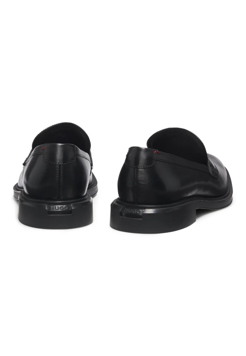 هوجو حذاء لوفر جلدي بلمسة بيني