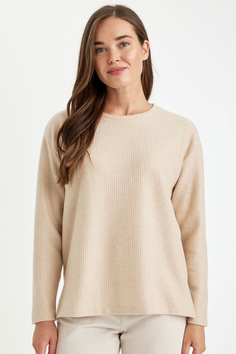 DeFacto Woman Relax Fit Crew Neck Ribbed Camisole Basic Sweatshirt - Image 1
