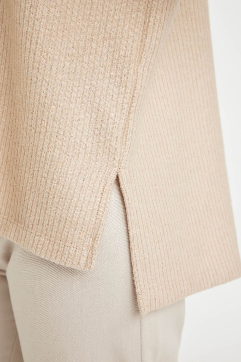 DeFacto Woman Relax Fit Crew Neck Ribbed Camisole Basic Sweatshirt - Image 4