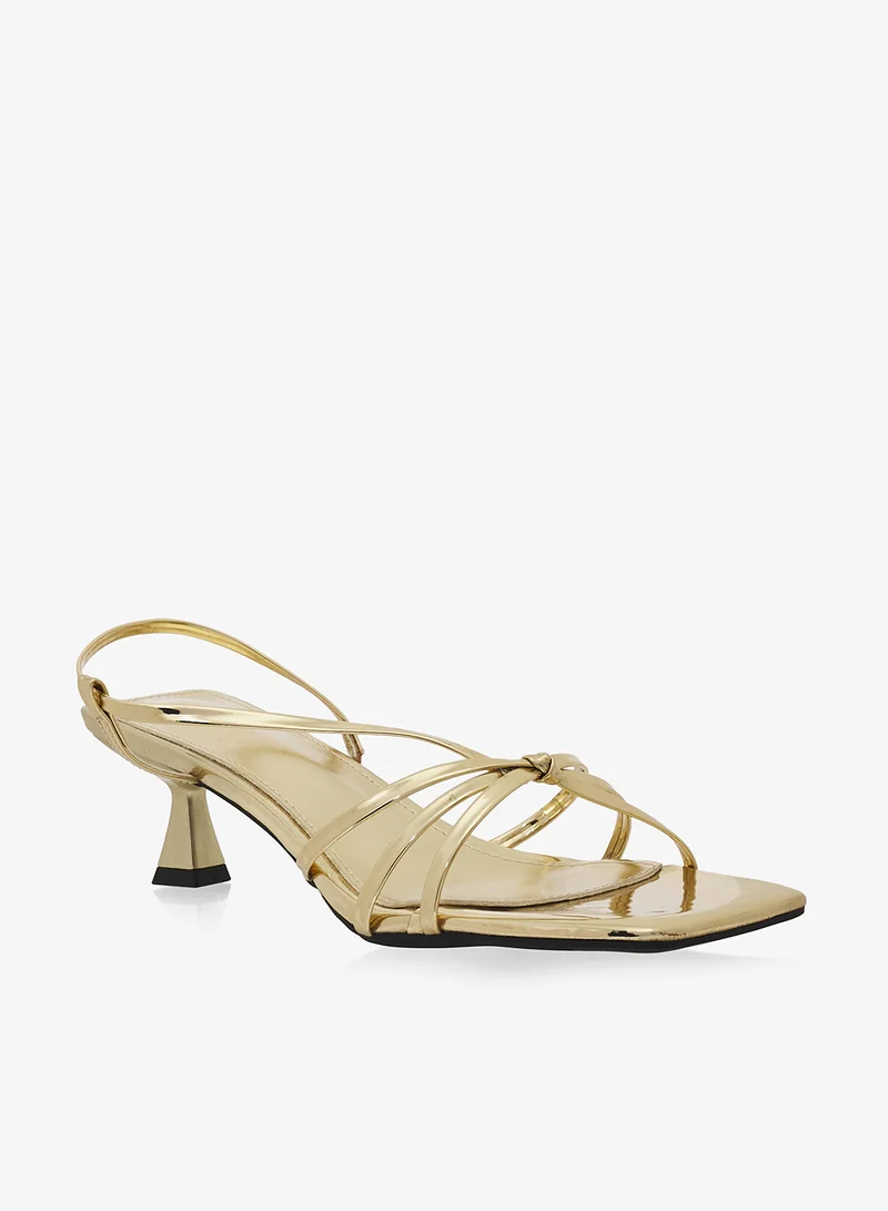 خزانة صنادل بكعب