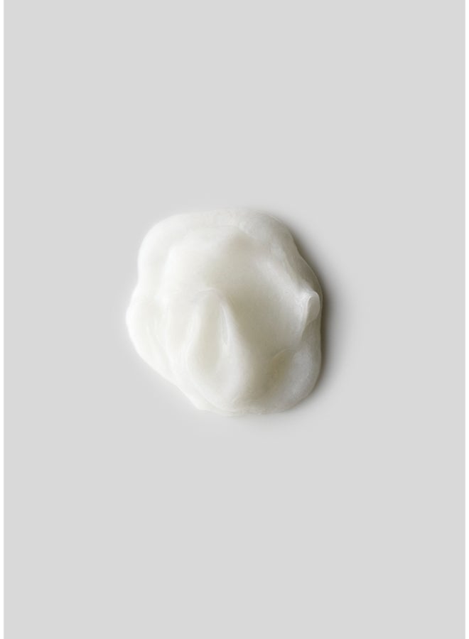 SACHAJUAN Frizz-Fighting Curl Conditioner - Deeply Moisturizes & Detangles Curls, Leaves Hair Soft, Defined & Easy to Manage (250 ml) - Image 2