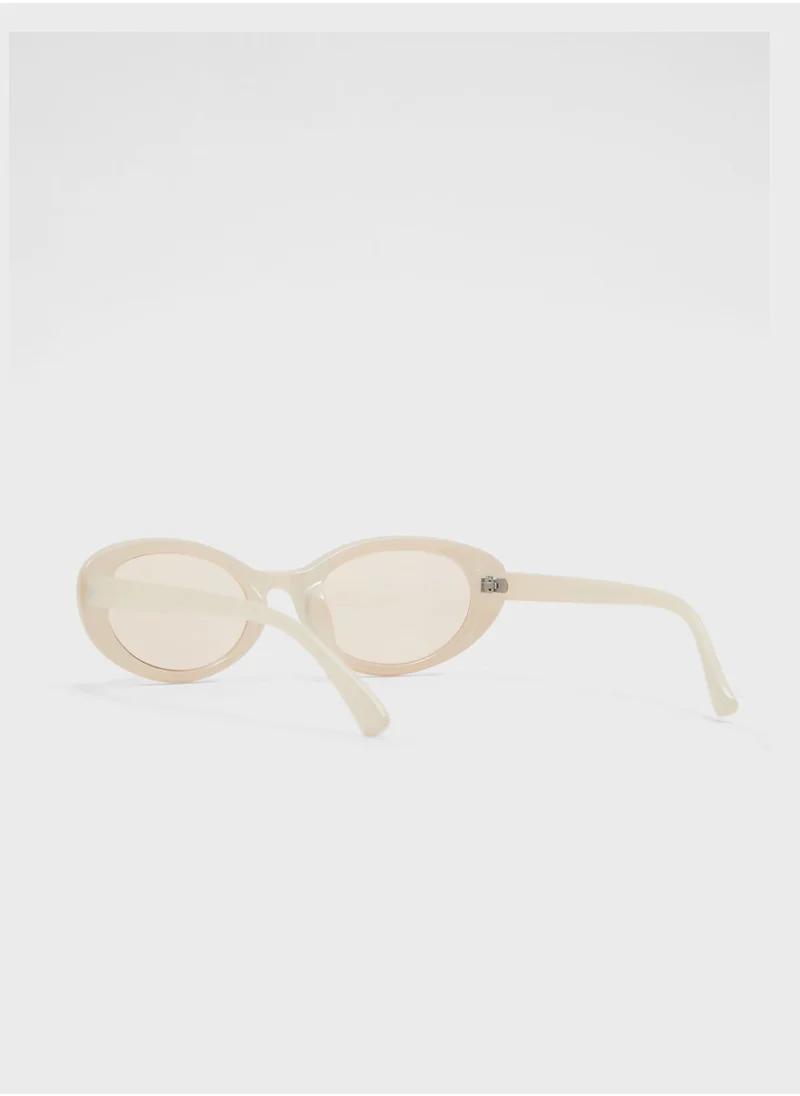 MONKI Oval Shaped Sunglass