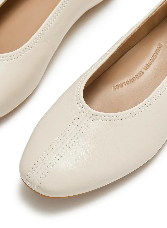 Fitflop DELICATO HIGH-CUT SOFT-LEATHER BALLET FLATS