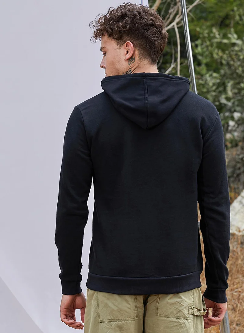 كامبوس سوترا Men's Black Hardened Law Hoodie With Kangaroo Pocket
