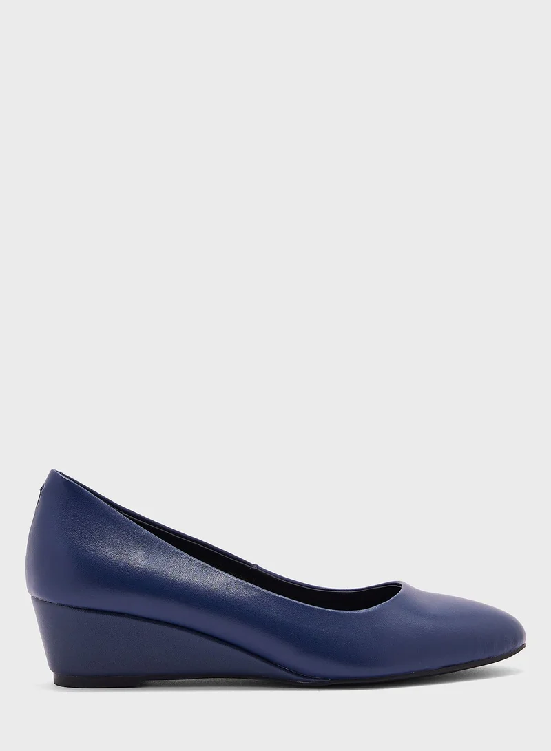 هاش بابيز Pointed Toe Pumps