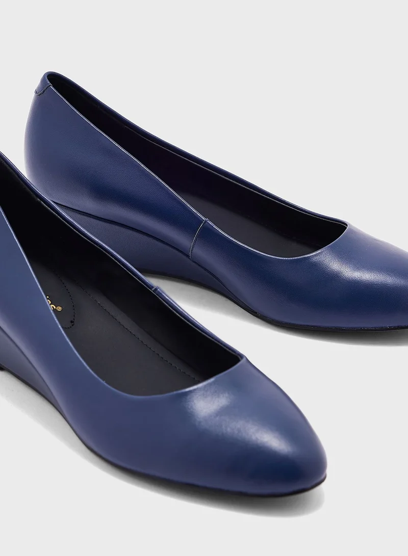 هاش بابيز Pointed Toe Pumps