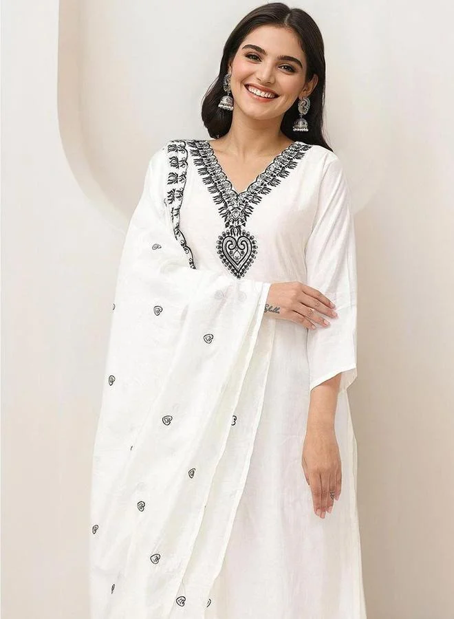 Embroidered A-Line Kurta and Pants with Dupatta Set by Styli