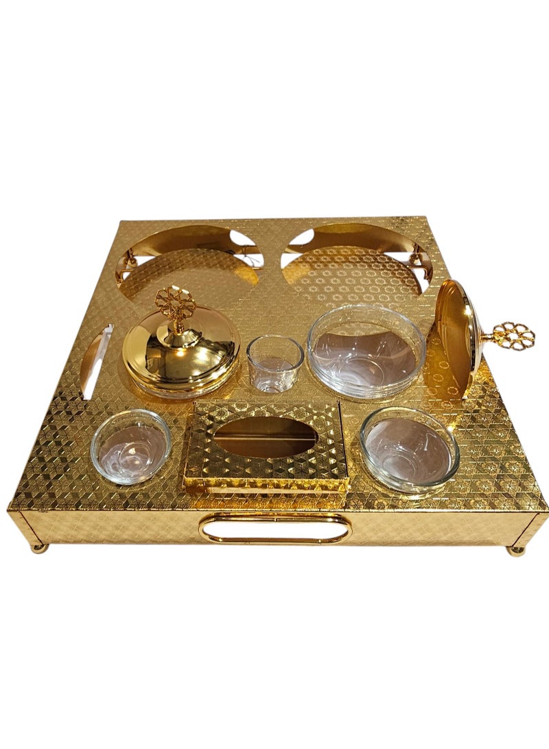 طقم شيال ترامس ذهبي منقوش اضافة الى 2  ترامس الشاي والقهوه ١+١ لتر ، بالإضافة إلى تمريتين، و3 أوعية زجاجية، وعلبة مناديل ذهبية - Image 3