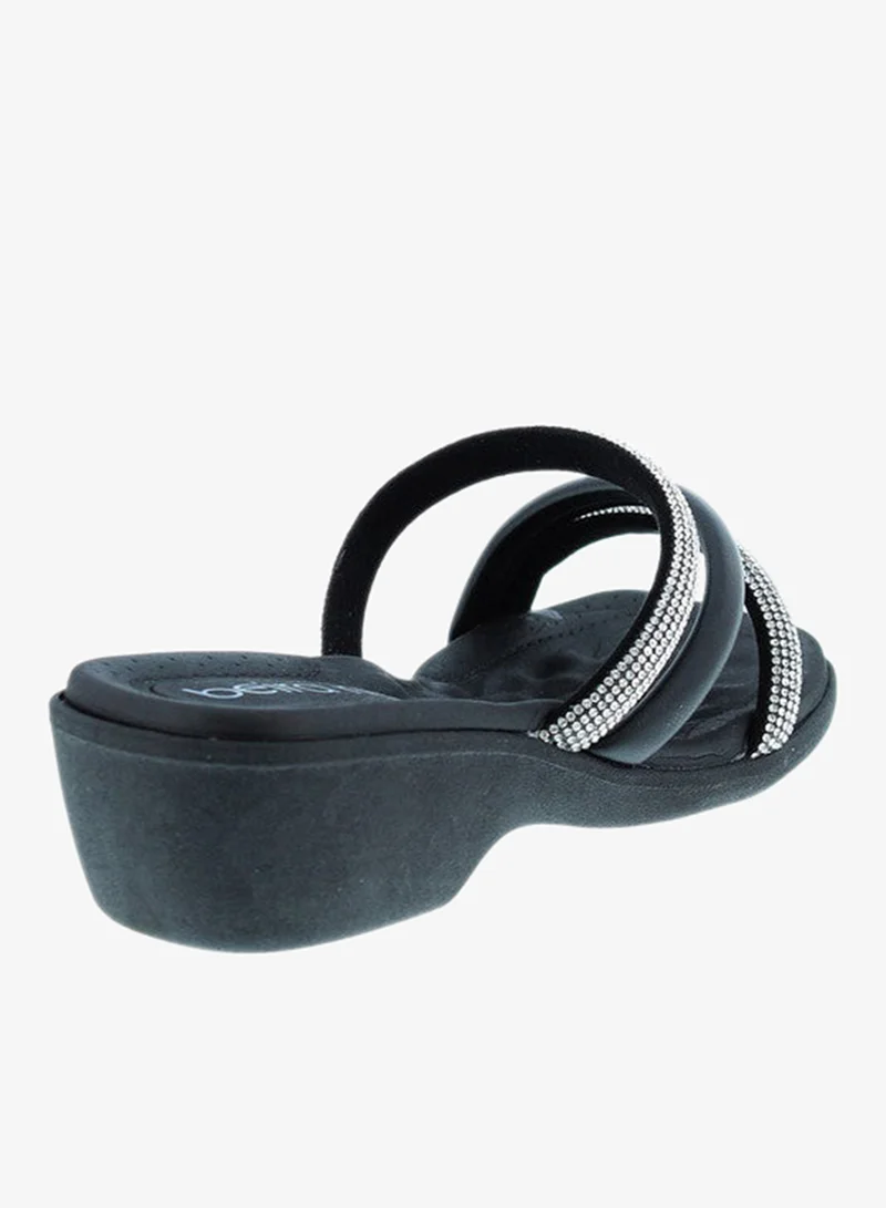 Beira Rio Black Flat Sandals for Women – Stylish Ladies Flat Sandals & Comfortable Flat Slippers for Women | Best Price UAE