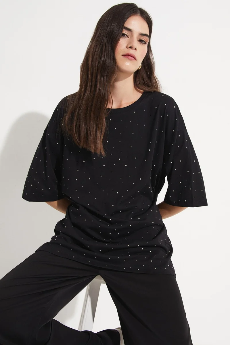 جون Women's Crew Neck Stone Detailed Oversize Cotton T-Shirt