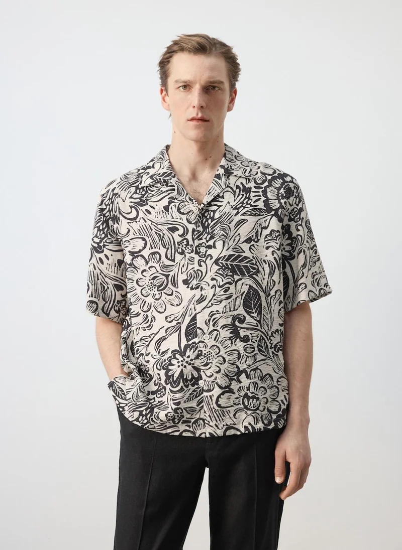 مانجو مان Printed Flowing Shirt With Bowling Collar