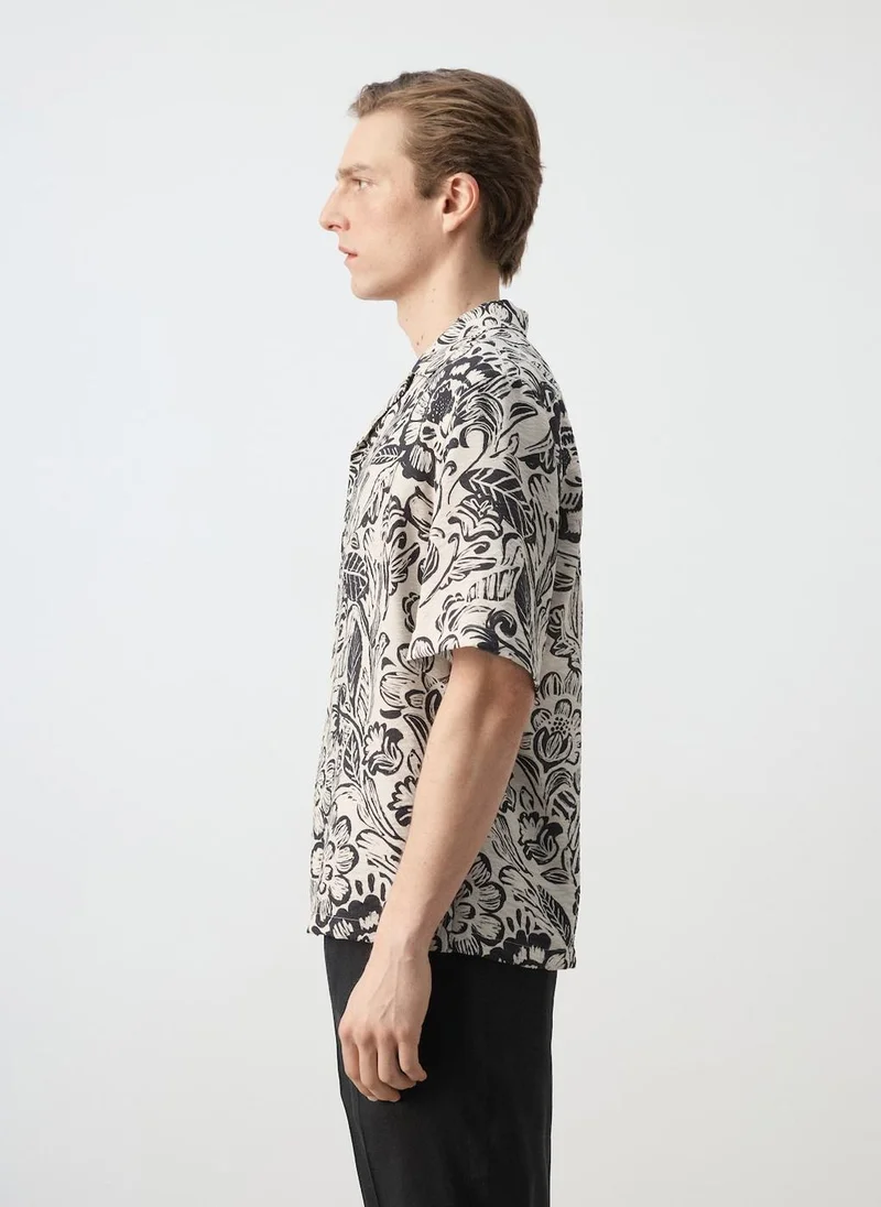 Mango Man  Printed Flowing Shirt With Bowling Collar for Men | Best Price UAE