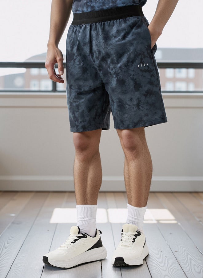 آكتف شورت بطبعات شاملة وخصر مطاطي - Image 1