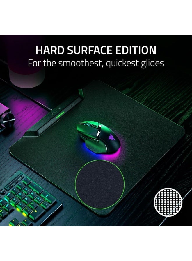 Razer HyperFlux V2 Wireless Charging System: Continuous Wireless Charging, Auto Pairing, Dongle-free Mouse & Keyboard Connectivity, LED Charging Indicator, Anti-Slip Rubber Base - Hard Surface - Image 4