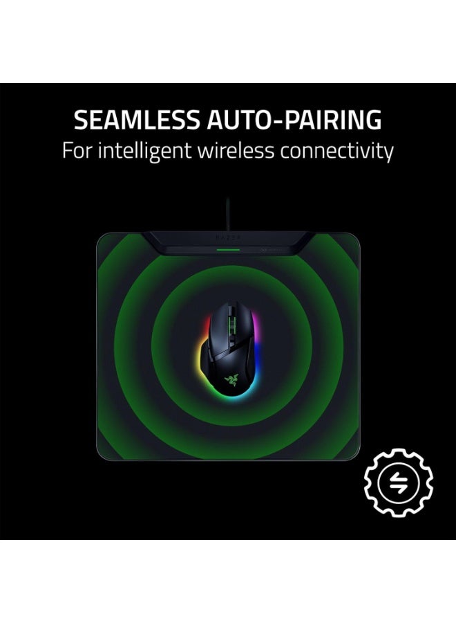 Razer HyperFlux V2 Wireless Charging System: Continuous Wireless Charging, Auto Pairing, Dongle-free Mouse & Keyboard Connectivity, LED Charging Indicator, Anti-Slip Rubber Base - Hard Surface - Image 3