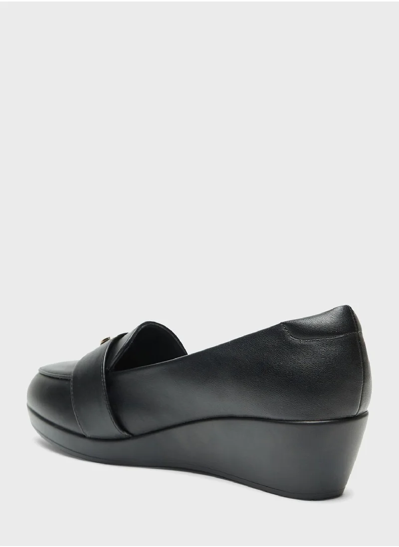 سيليست Close Toe Mid Heel Pumps