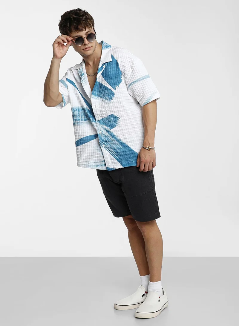 Campus Sutra Men's Sky Blue Chalk White Stroked Waffle Oversized Shirt