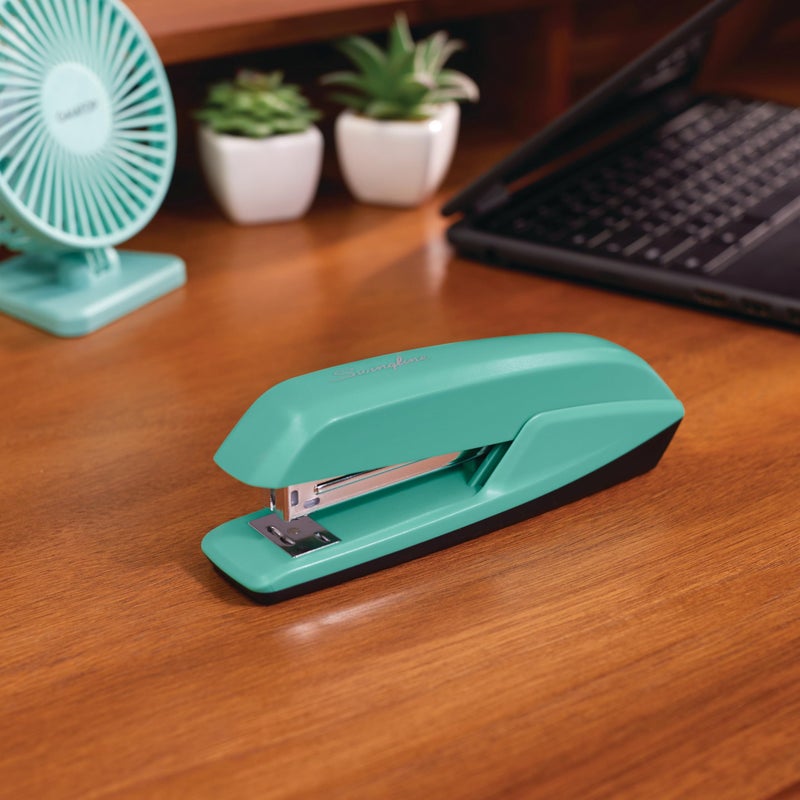 Swingline Stapler, 20 Sheet Capacity, 545 Desktop Stapler, Spring Green (S7054514) - Image 3