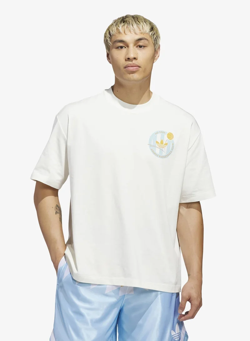 اديداس تيشيرت شعار كرة السلة