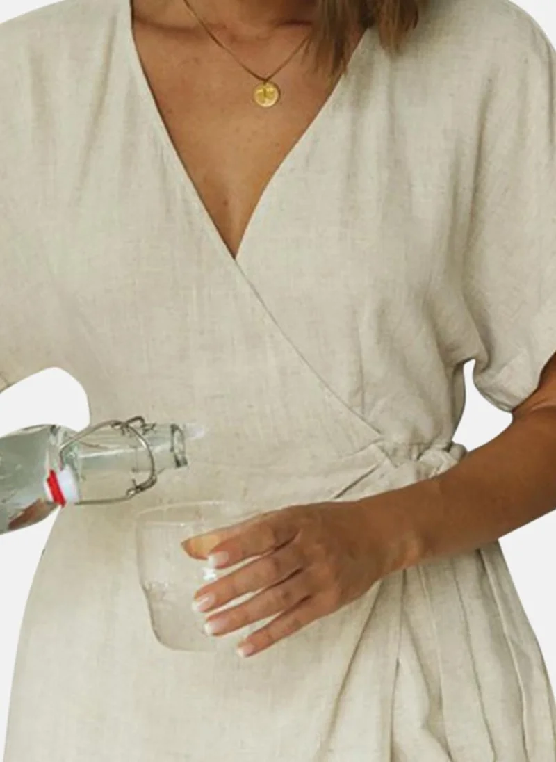 يونيكي Off White V-Neck Waist Tie-Ups Jumpsuit