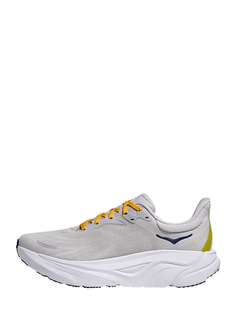 Hoka Arahi 8