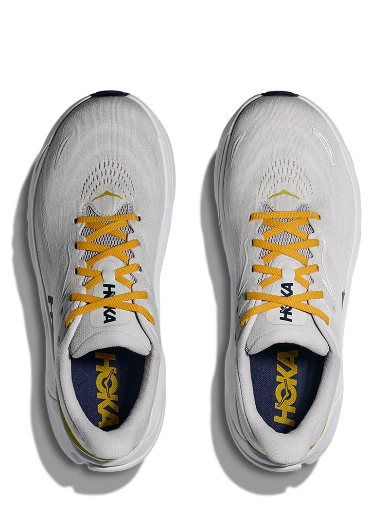 Hoka Arahi 8