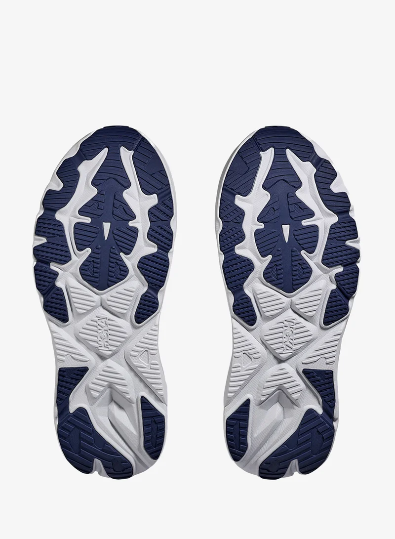 Hoka Arahi 8