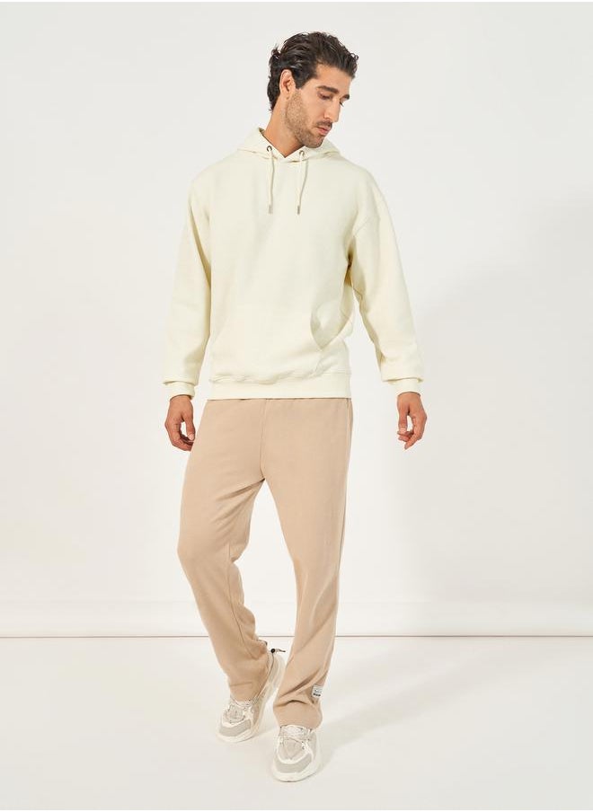 Geo Textured Relaxed Fit Hoodie with Kangaroo Pocket - pzsku/Z94262654D0FF80CFBF5FZ/45/_/1733818975/3178af7c-7f4c-43e4-8c00-c492b1439387