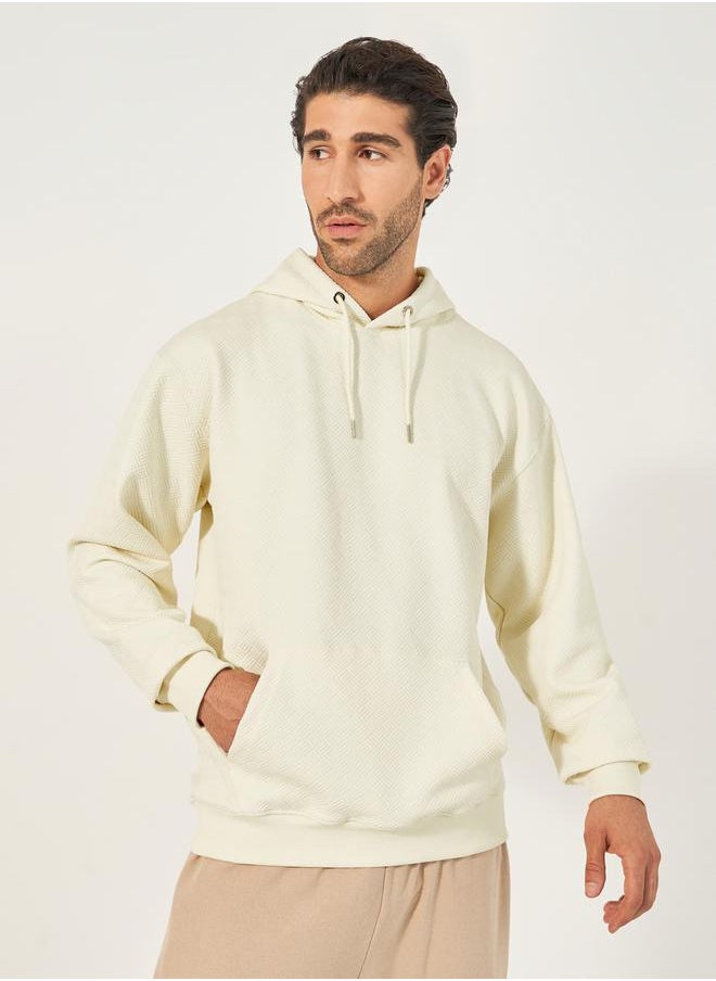 Geo Textured Relaxed Fit Hoodie with Kangaroo Pocket - pzsku/Z94262654D0FF80CFBF5FZ/45/_/1733818977/d580ac1a-d97a-41ec-8d7e-ff36db6bf6d2