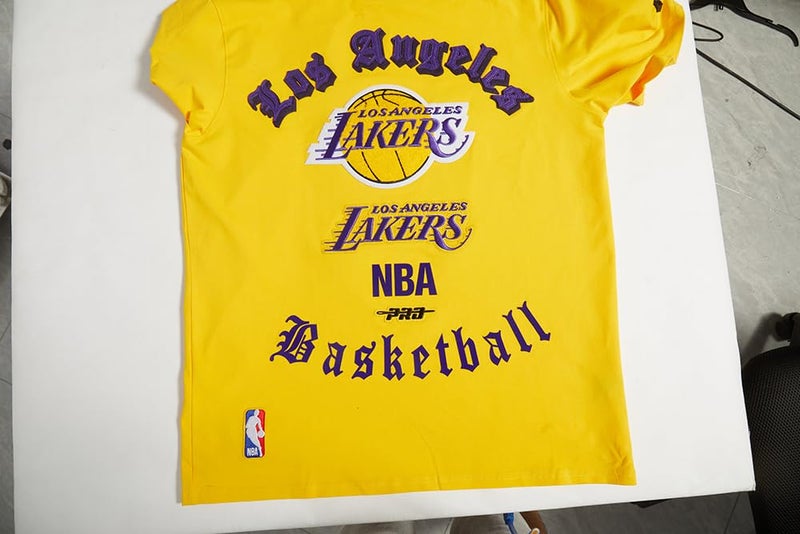 Pro Standard Mens NBA Los Angeles Lakers Old English Short Sleeve Tee Yellow L - Image 3