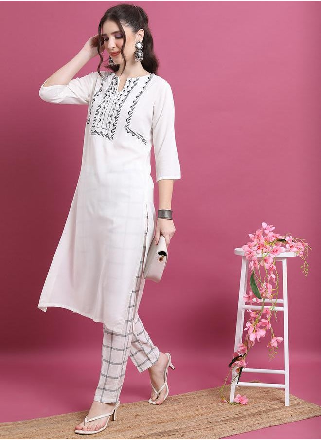 Vishudh - Women Multi-Colored Checked Stright Pant by Styli - Image 1