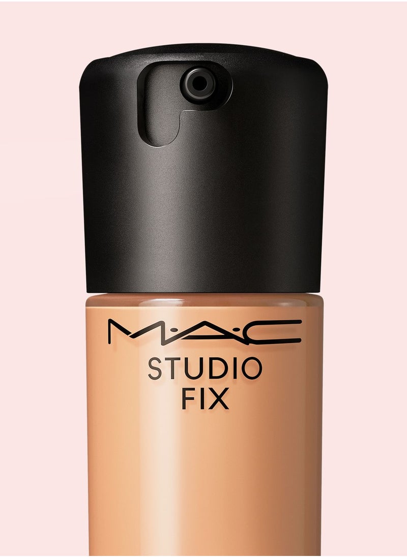MAC Cosmetics - Studio Fix Fluid Foundation Spf 15 - Nc18 - Image 1