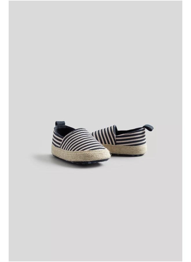 Striped Canvas Pram Shoes - pzsku/Z942C6AF669701E77516AZ/45/_/1737983747/e8f13cd2-fd63-4516-b5ac-b7e30dece4e0