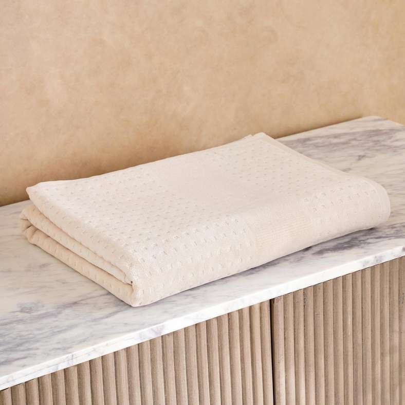 Pan Home Siesta Velour Bath Sheet Cream 90x150cm - Image 2