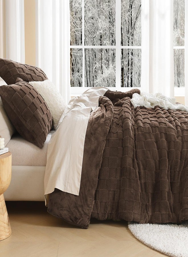Litanika Fluffy Queen Size Comforter Set Brown, 3 Pieces Warm Sherpa Fleece Winter Bedding Set, Jacquard Checkered Plush Fuzzy Bed Set(1 Comforter, 2 Pillowcases) - Image 5