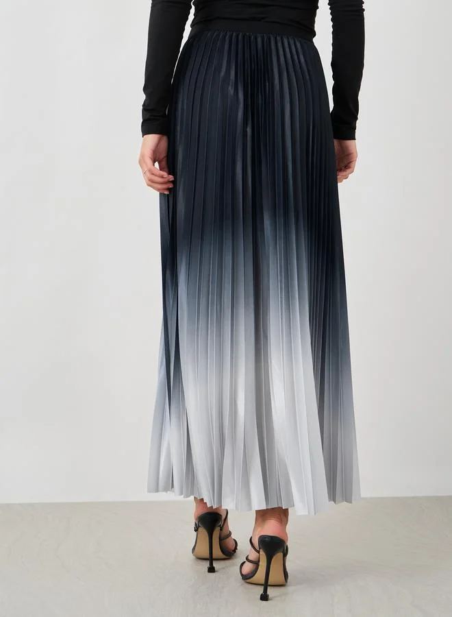Styli Styli Ambre Print Pleated A-Line Maxi Skirt